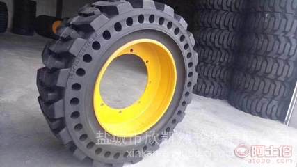 徐工、臨工、柳工等品牌裝載機專用23.5-25實心輪胎全面解析